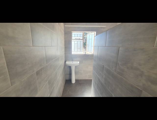 4 BEDROOM HOUSE TO LET IN RENSBURG